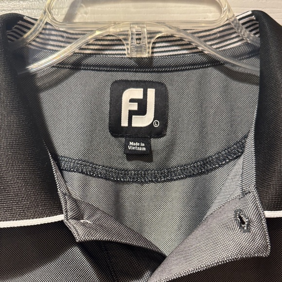 FootJoy Men’s Charcoal Gray Polo with Black Collar and White Piping - Picture 2 of 5